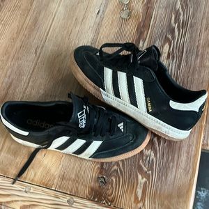 Adidas sambas women’s size 5.5